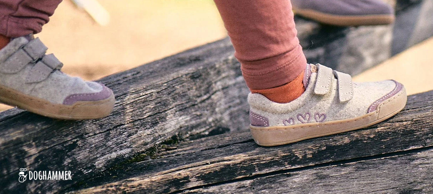 header doghammer nachhaltige Barfussschuhe für Kinder